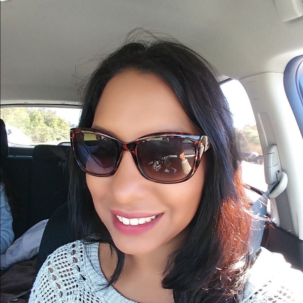 Meet your Posher, Karla